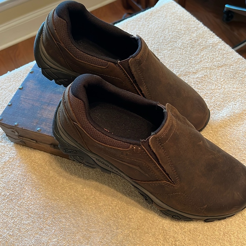 Men’s Merrill brand loafers